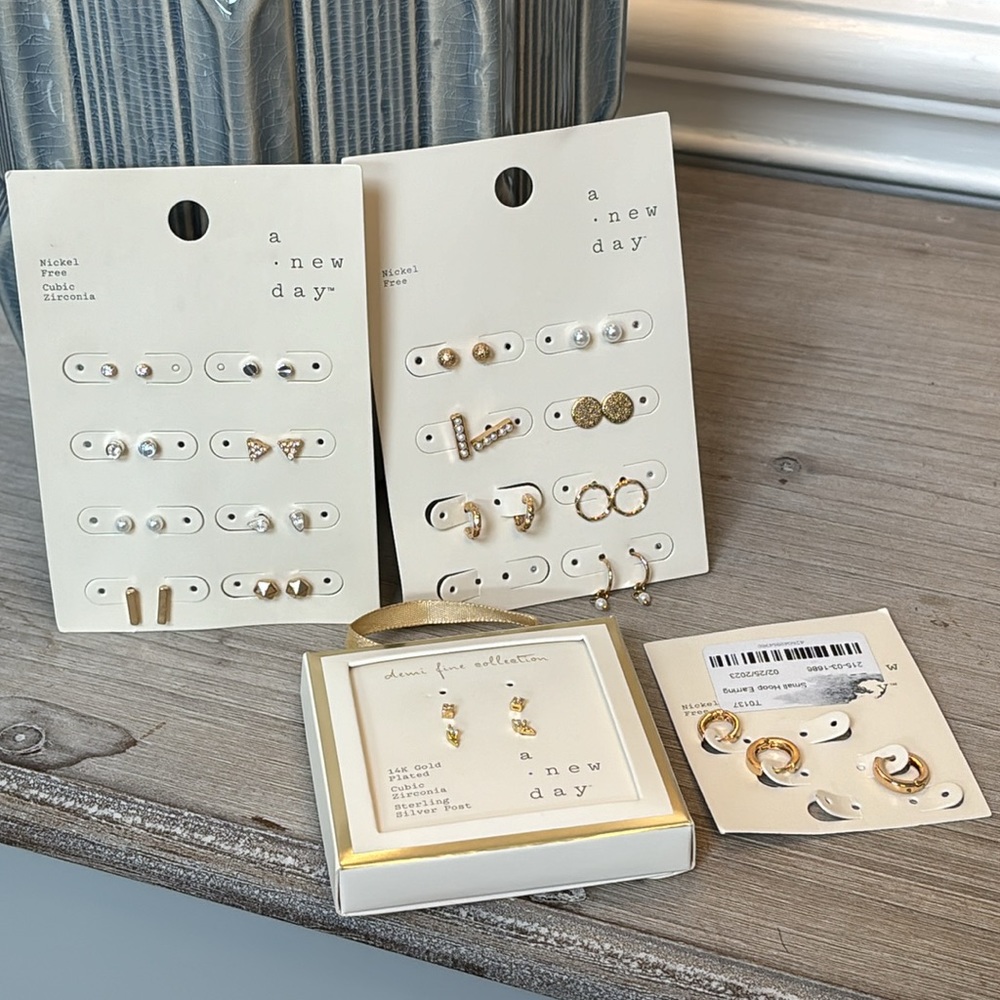 NWT Bundle of 18 Pairs of A New Day Stud Earrings
